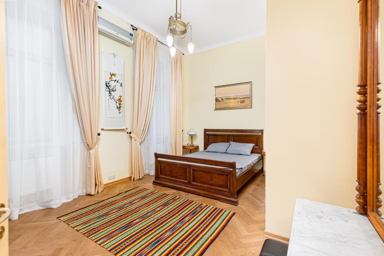 Grecheskaya Street Art Apartment Odessa Extérieur photo